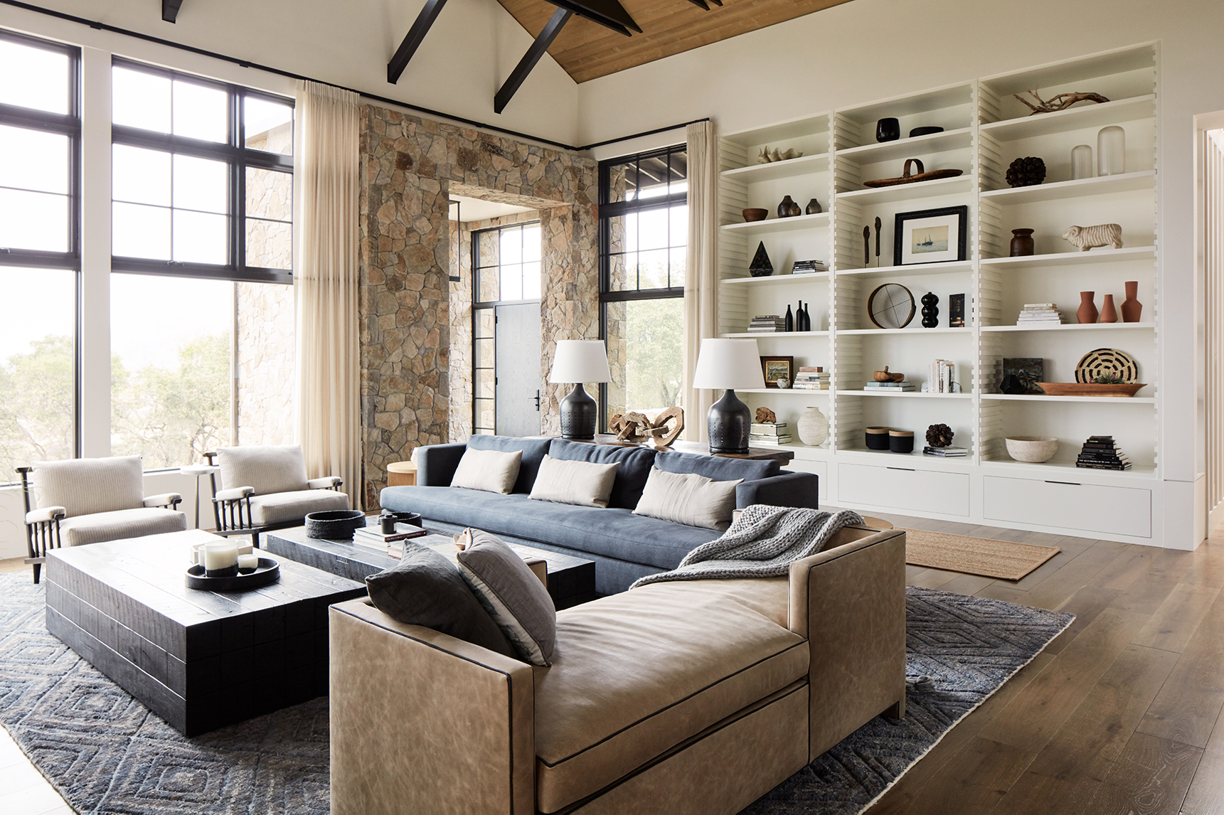 Jennifer_robins_interiors_projects_calistoga_JRI.MtnHomeRanch_003_living_room_LR