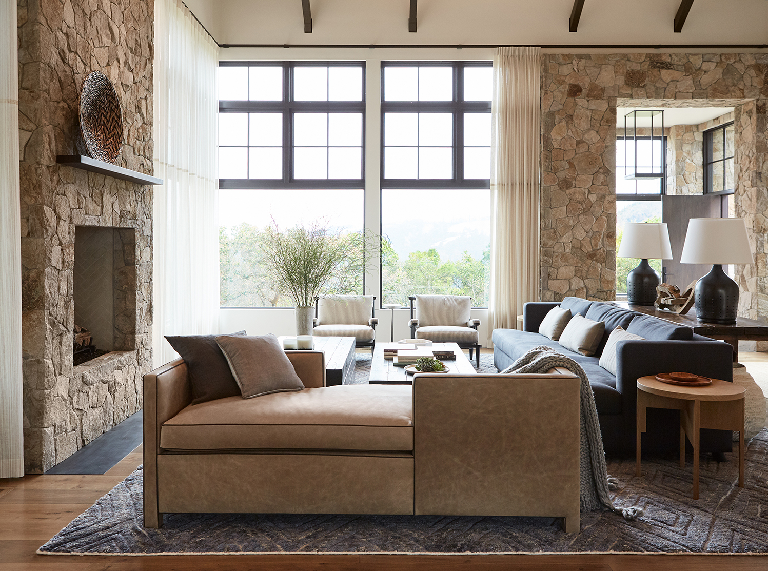 Jennifer_robins_interiors_projects_calistoga_JRI.MtnHomeRanch_016_1_living_room_LR_fireplace