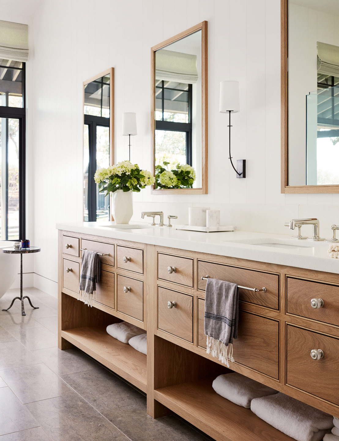 Jennifer_robins_interiors_projects_calistoga_JRI.MtnHomeRanch_136_bathroom_vanity_sinks