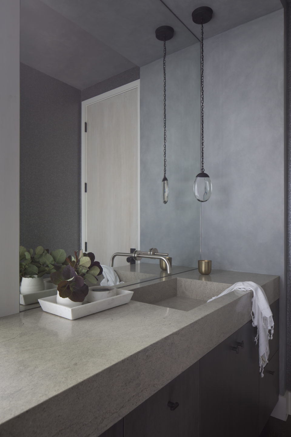 Jennifer_robins_interiors_projects_downtown_sonoma_5_bathroom_sink