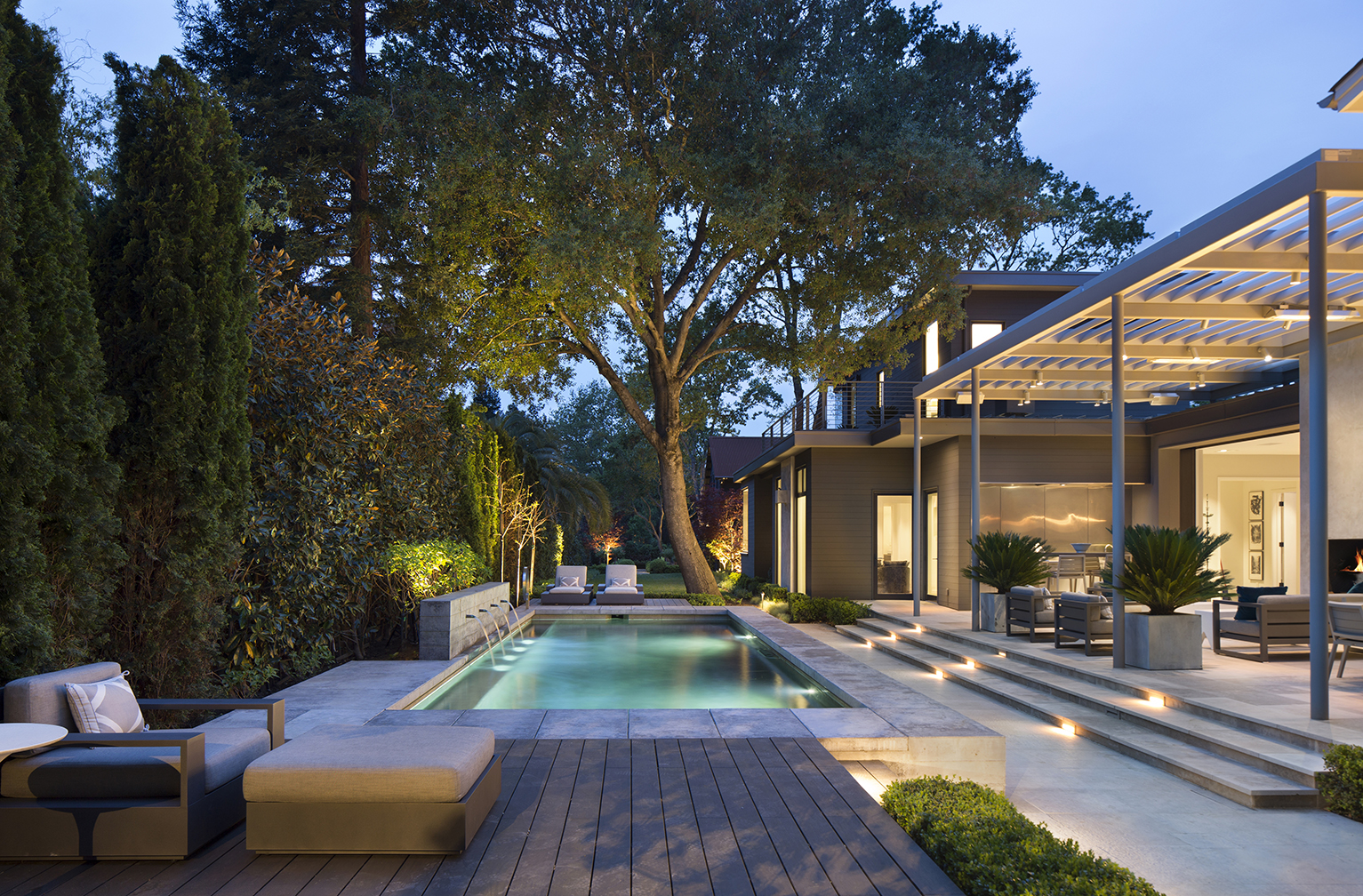 Jennifer_robins_interiors_projects_downtown_sonoma_exterior_landscape_8a