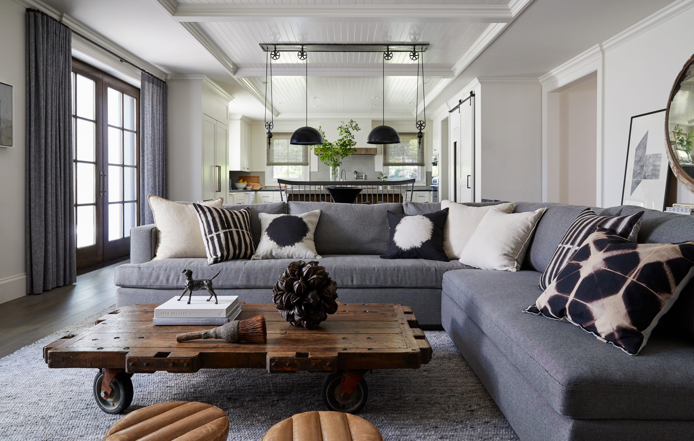 Jennifer_robins_interiors_projects_healdsburg_2_living_room_couch_lookthrough_kitchen_dining_room_table_DR