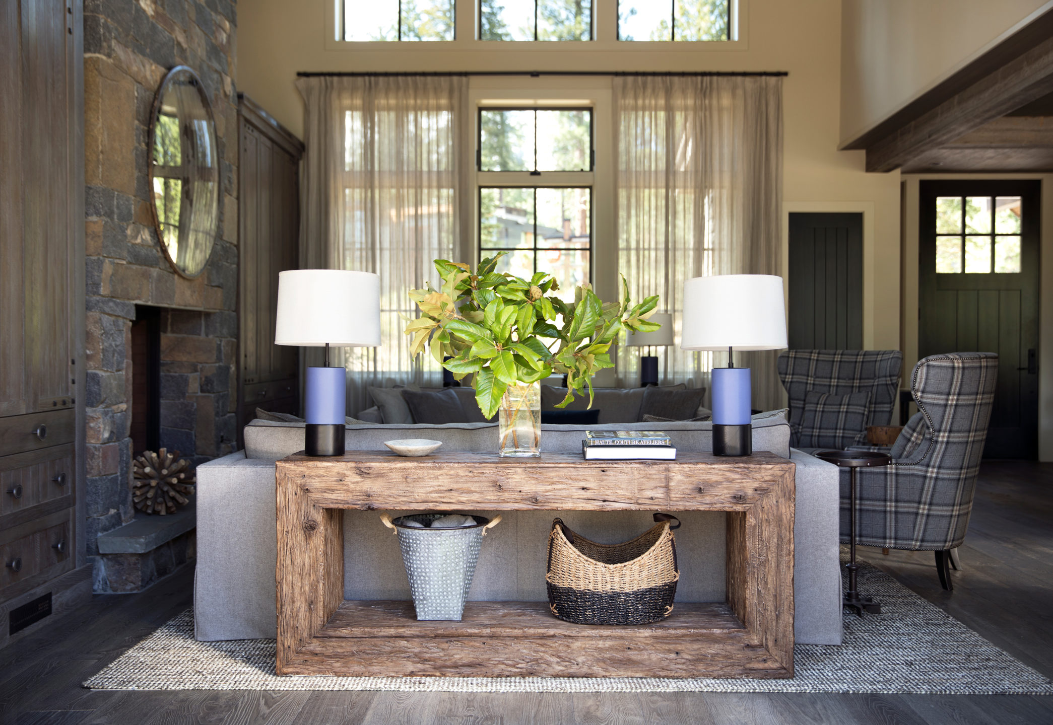 Jennifer_robins_interiors_projects_martis_camp_Del_Grand_07_HR_living_room_LR_alt_angle