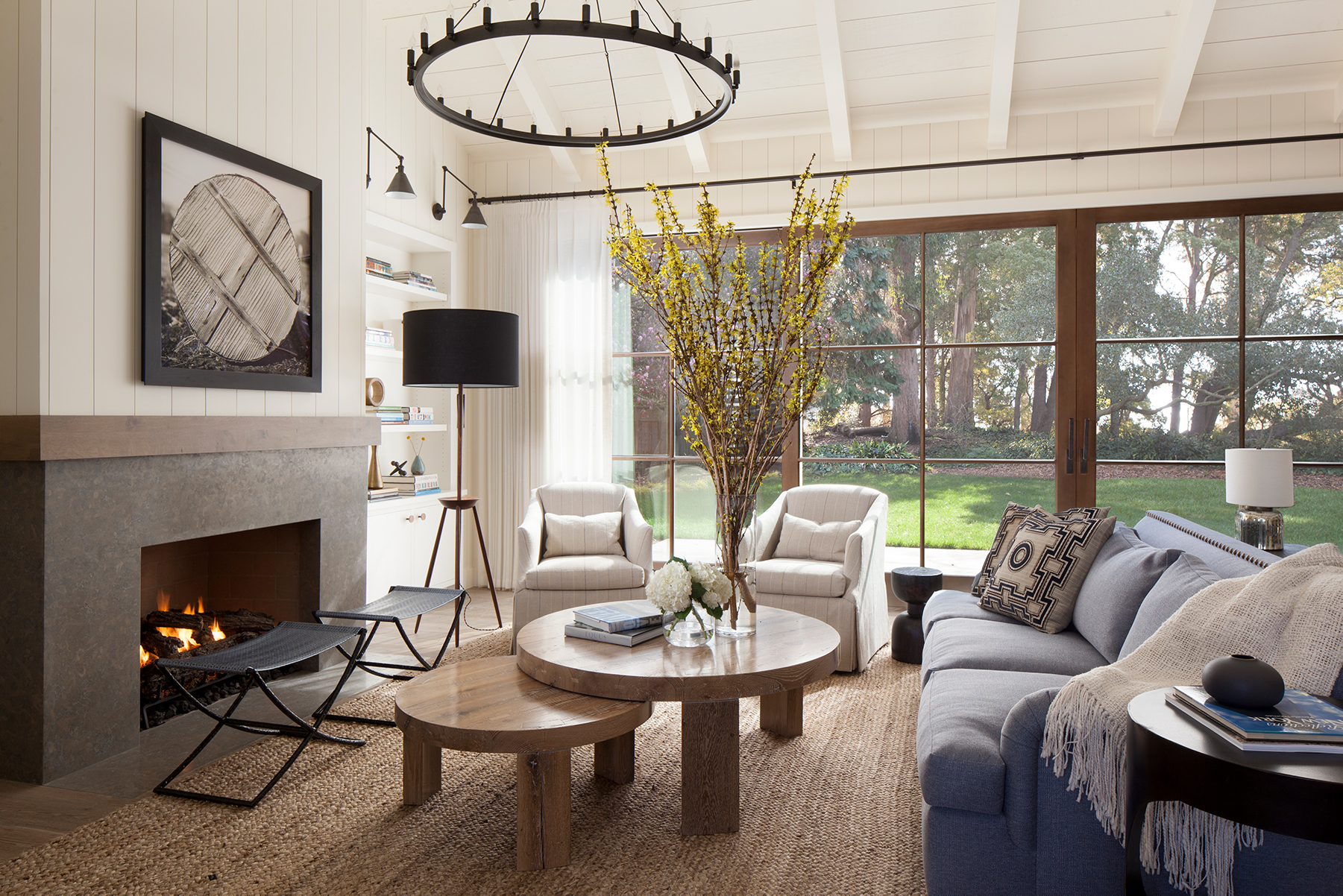 Jennifer_robins_interiors_projects_menlo_park_Garland_05_living_room_LR_fireplace