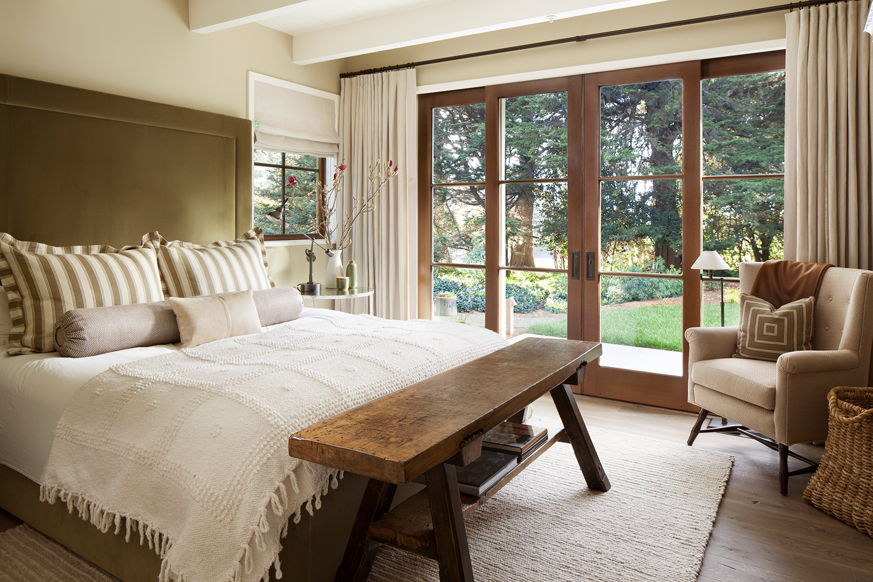 Jennifer_robins_interiors_projects_menlo_park_Garland_185_retouched_bedroom_BR