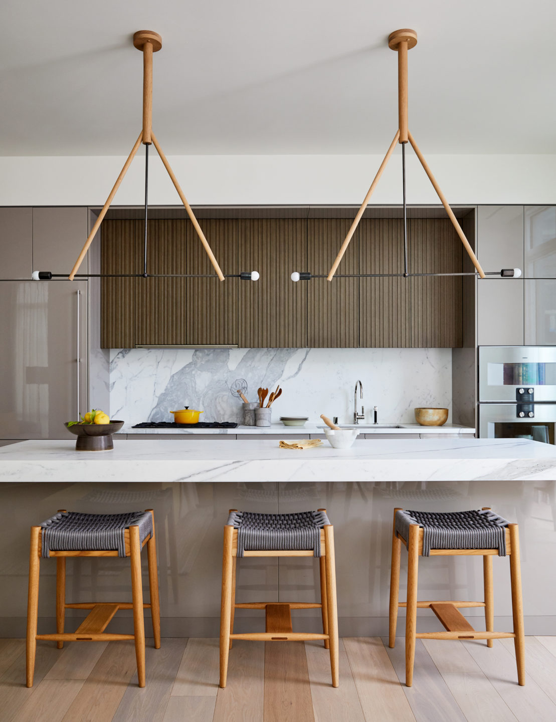 Jennifer_robins_interiors_projects_pacific_heights_SF__kitchen_island_barstools_JRI.BarkerRes.Pacific_060