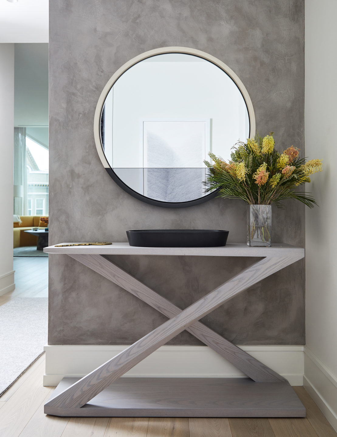 Jennifer_robins_interiors_projects_pacific_heights_SF_entryway_table_JRI.BarkerRes.Pacific_108