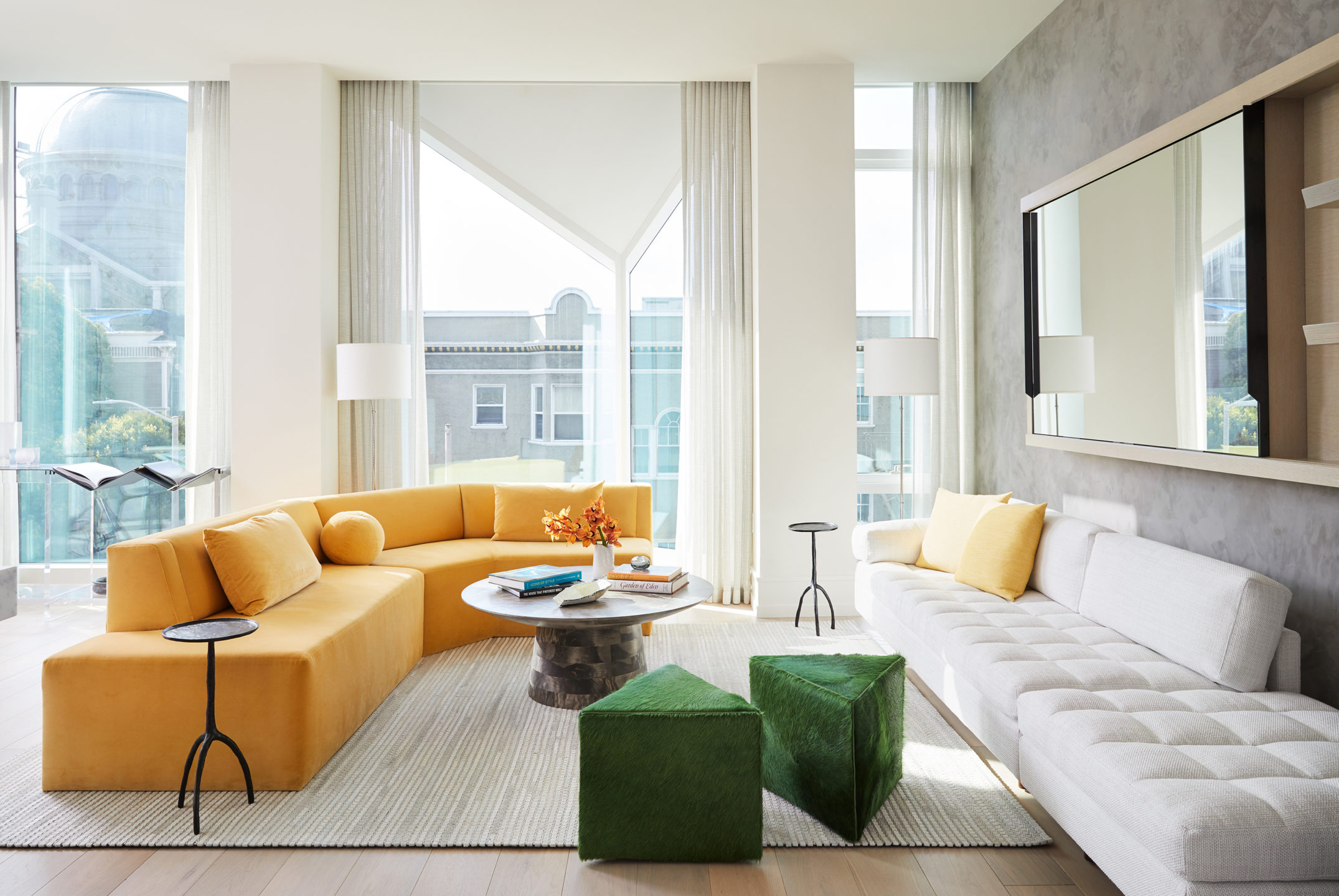 Jennifer_robins_interiors_projects_pacific_heights_SF_living_room_LR_1JRI.BarkerRes.Pacific_001