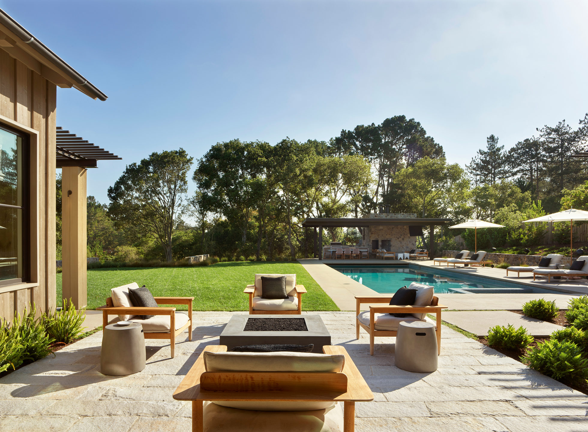 Jennifer_robins_interiors_projects_pacific_heights_portola_valley_exterior_pool_10Portola_39_HR