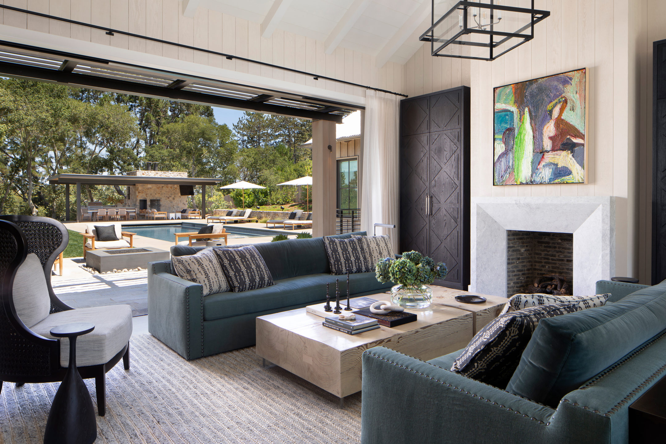 Jennifer_robins_interiors_projects_pacific_heights_portola_valley_living_room_interior_int_exterior_ext9Portola_14_HR