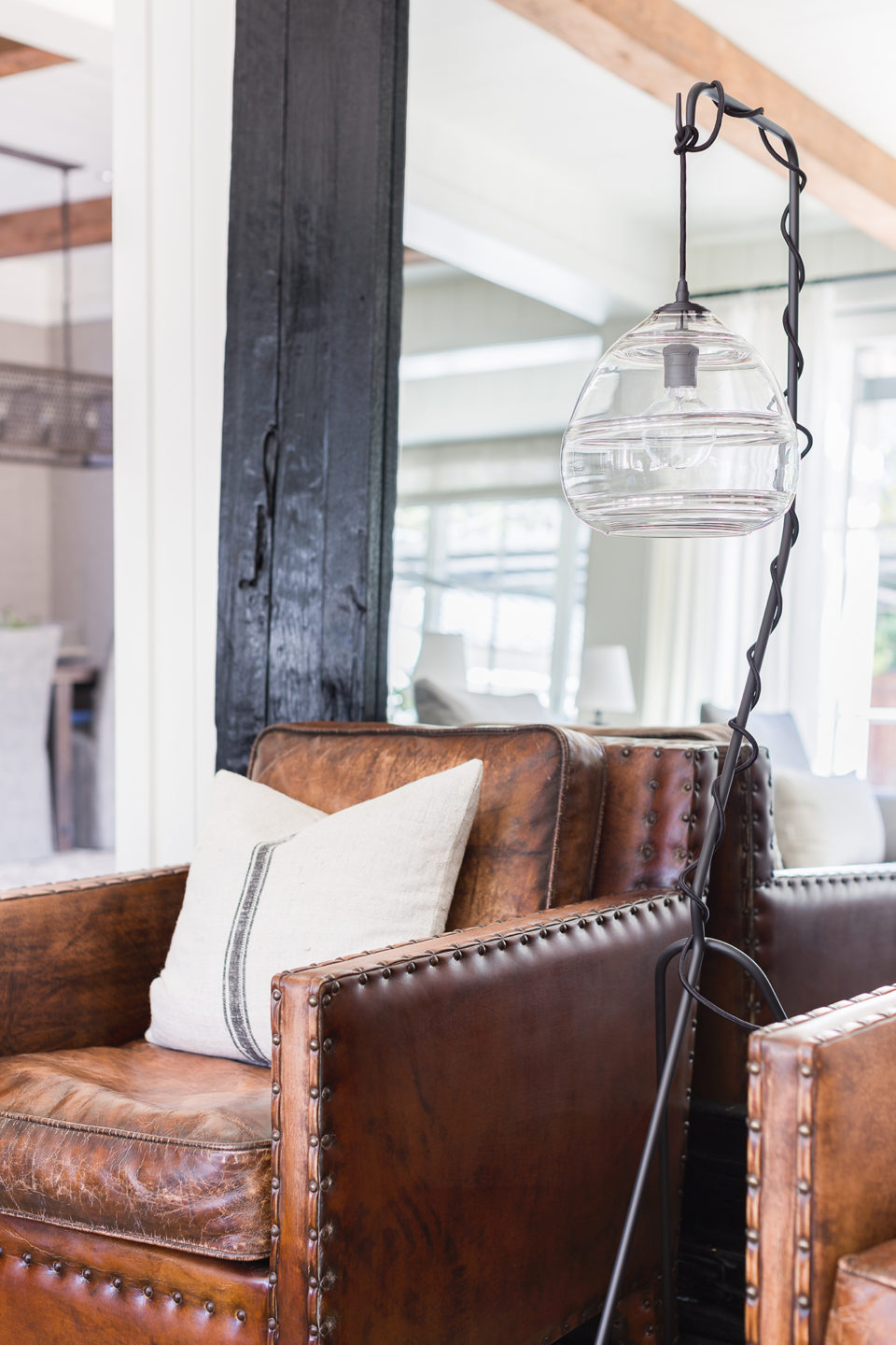 Jennifer_robins_interiors_projects_south_bay_©AlyssaRosenheck2016-52_chair_details