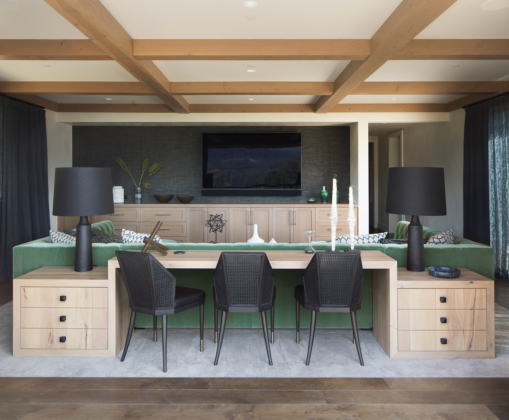 Jennifer_robins_interiors_projects_st_helena_IIII_Conn_16_HR_living_room_LR_television