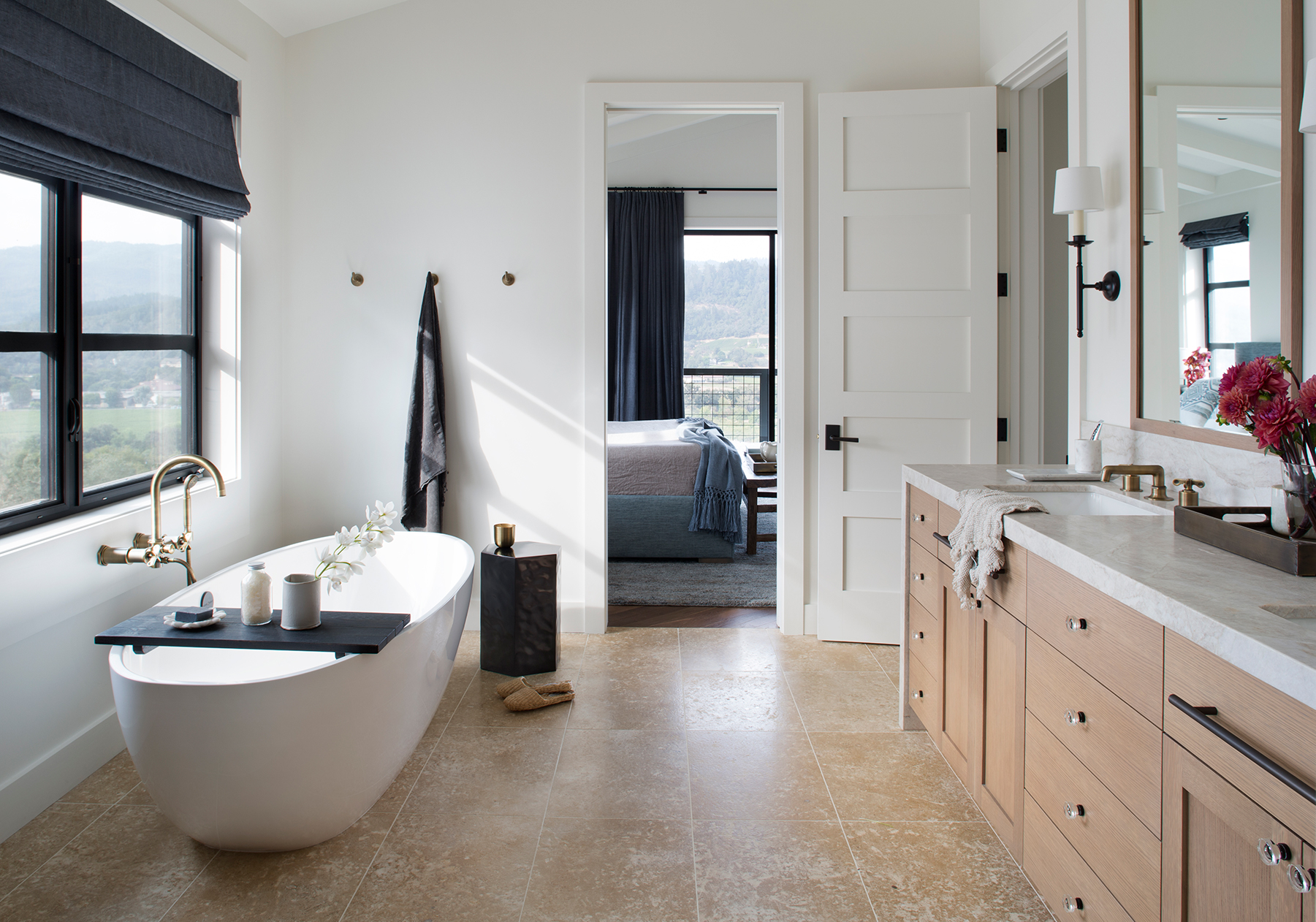 Jennifer_robins_interiors_projects_st_helena_IIII_Conn_23_HR_bathroom_bathtub
