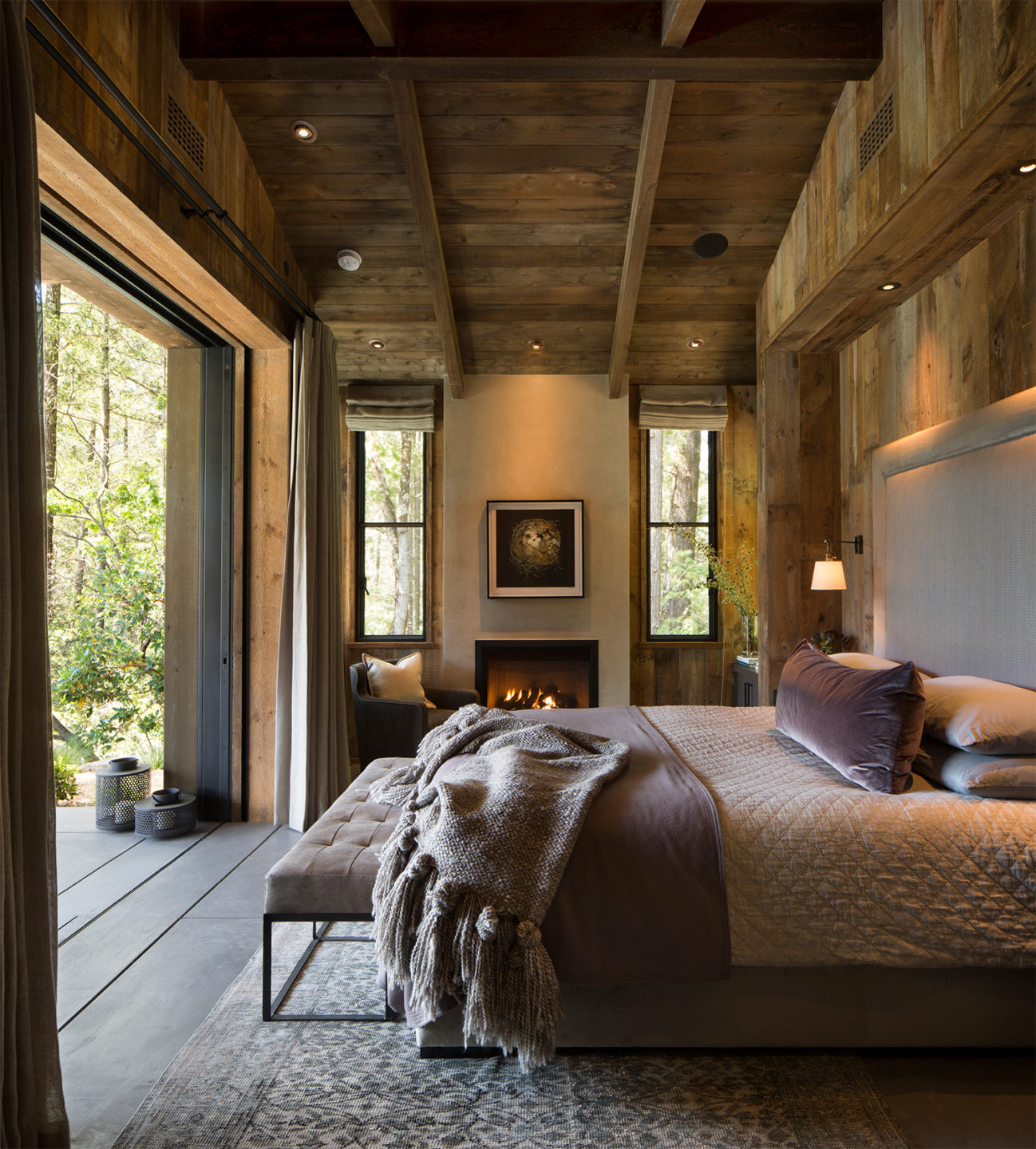Jennifer_robins_interiors_projects_st_helena_II_Bergman_06_HR_bedroom_to_exterior_ext