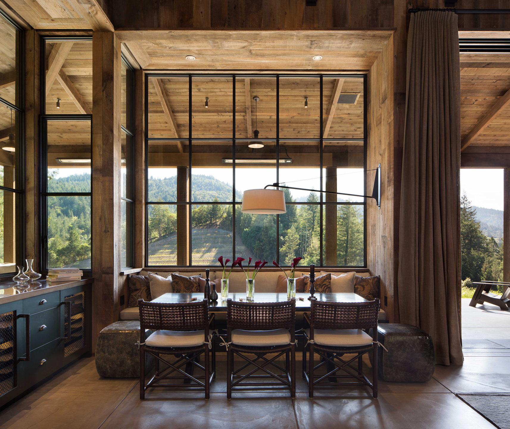 Jennifer_robins_interiors_projects_st_helena_II_Bergman_02_HR_living_room_fireplace_couch