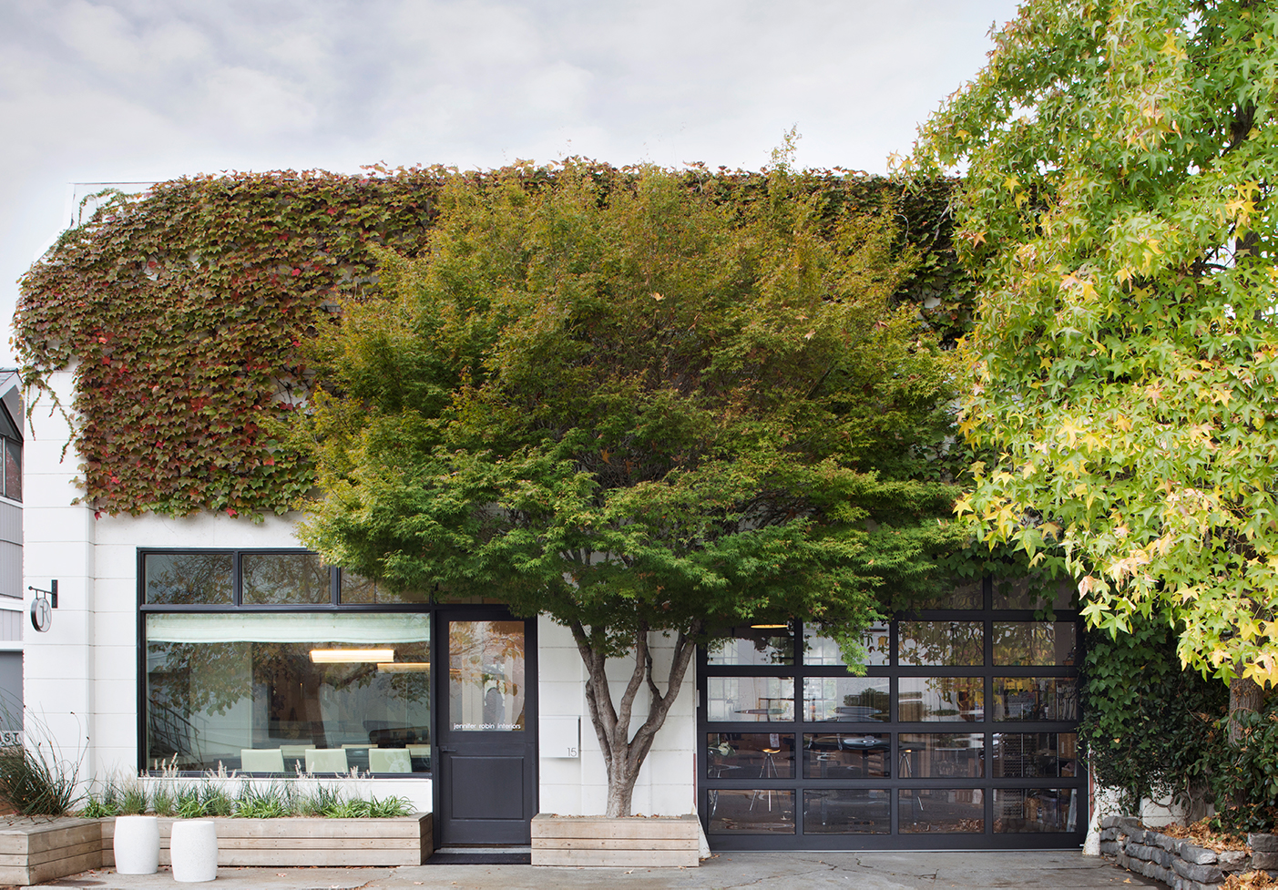 Jennifer_robins_interiors_projects_studio_1JR_Office_10_HR_exterior_ext_building