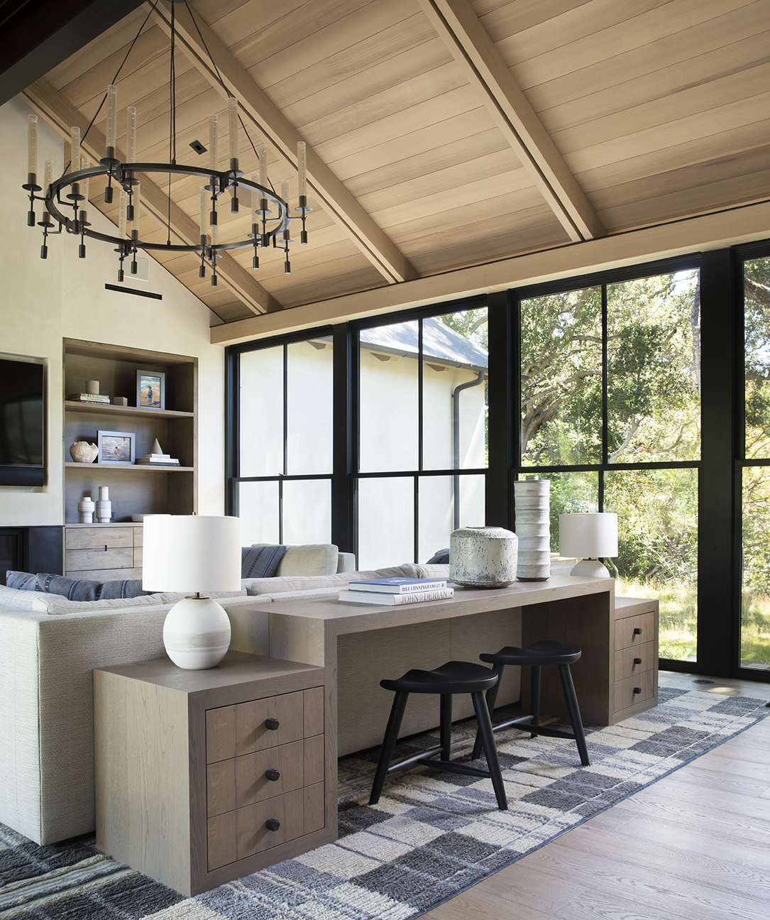 Jennifer-Robin-Interiors-Project-Atherton-17-Family-Media-Room