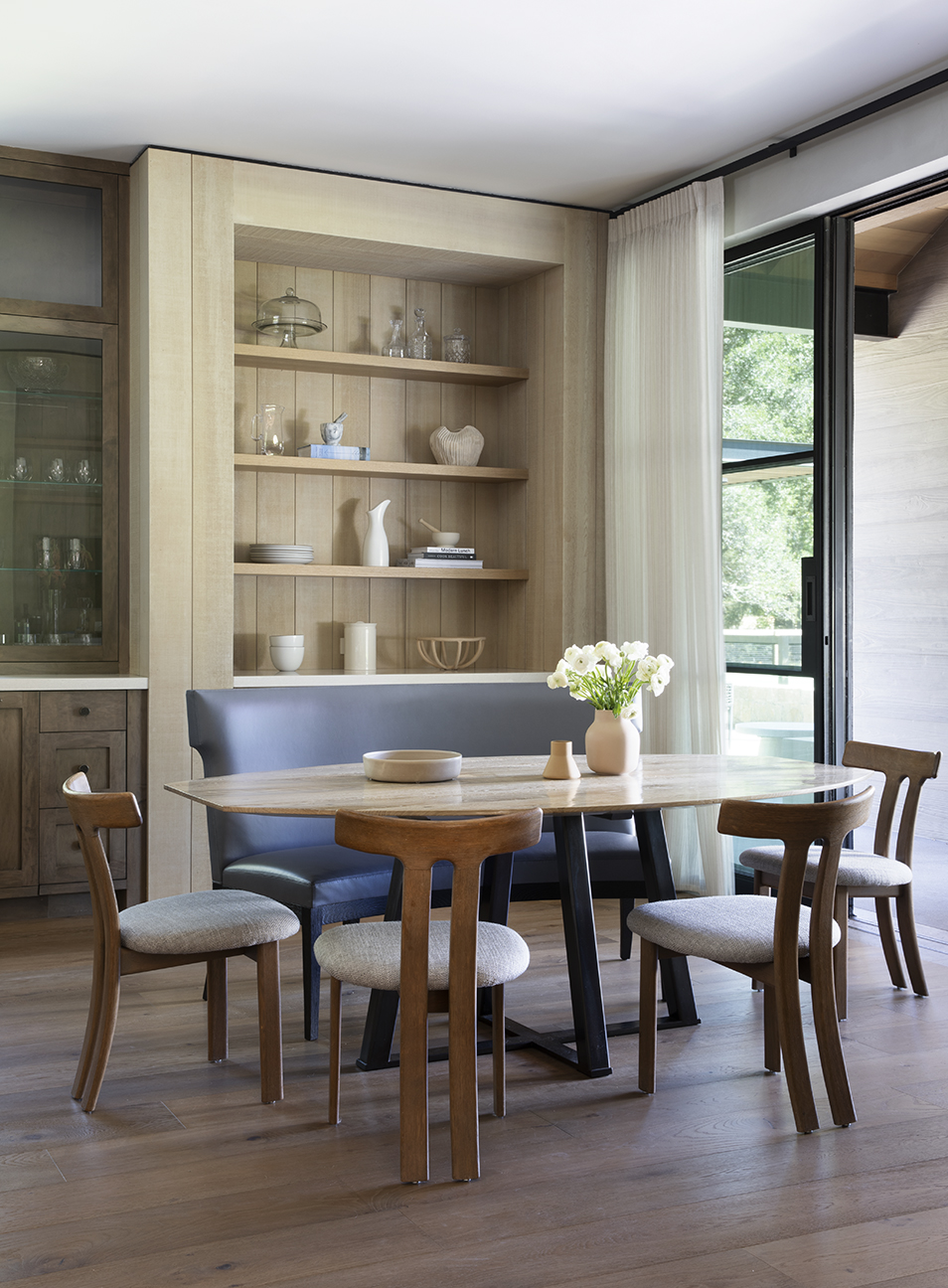 Jennifer-Robin-Interiors-Project-Atherton-3-Breakfast-Nook